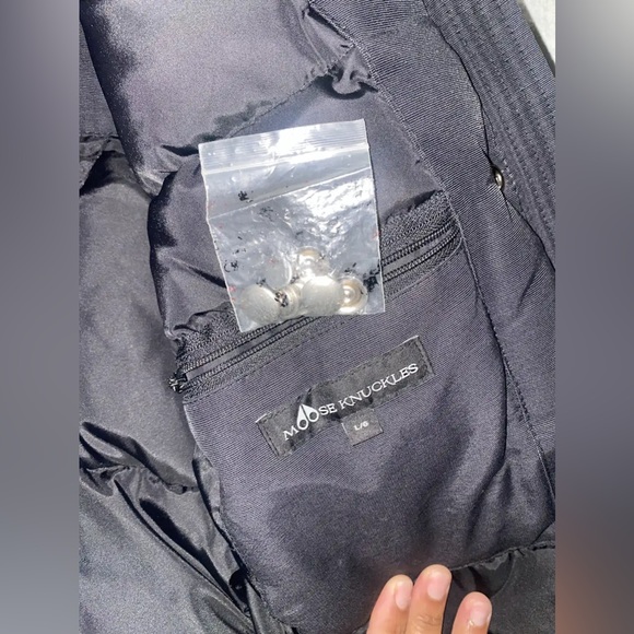 Moose Knuckle Woman’s Jacket Size L - Picture 9 of 12